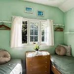 3 Bedroom Cozy In פארביילה