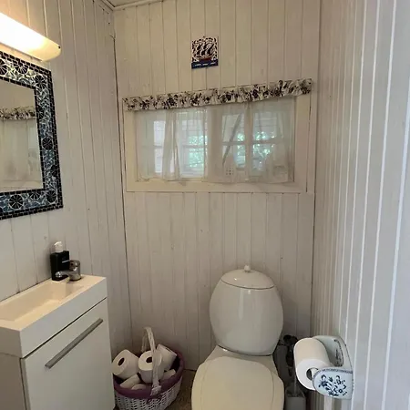 3 Bedroom Cozy In 펜션